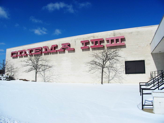 Summit Place Mall (Pontiac Mall) - Early 2000S